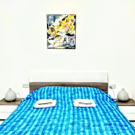 Διαμέρισμα Beach Front, Great Location, Stunning View *